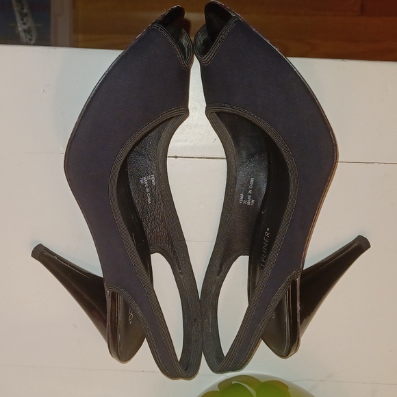 Donald J. Pliner Fenia black stretch fabric slingback pumps high heels size 7.5 - Picture 5 of 9